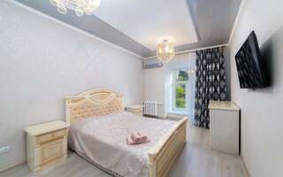 Апартаменты arenda24 - Deribasovskaya Одесса Апартаменты с 2 спальнями-9